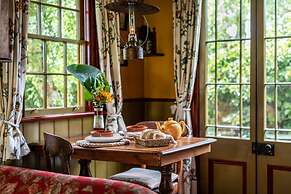 The Corinda Collection