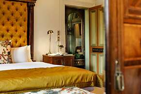 The Corinda Collection