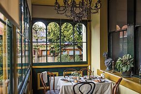 The Corinda Collection