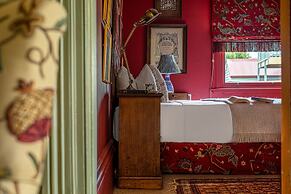 The Corinda Collection