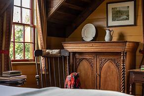 The Corinda Collection