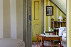 The Corinda Collection