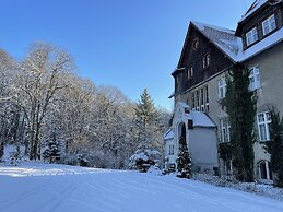 Palac Mysliwski - Orle