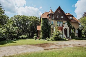 Palac Mysliwski - Orle