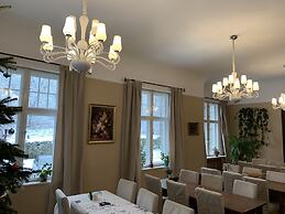 Palac Mysliwski - Orle