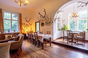 Palac Mysliwski - Orle