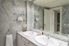 Coral Beach Aparthotel