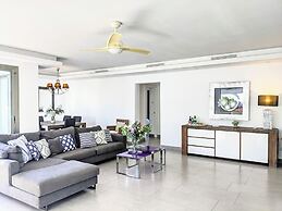 Coral Beach Aparthotel