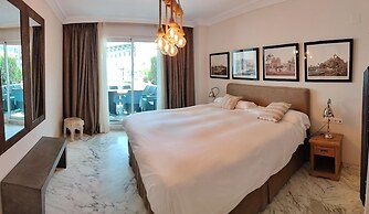 Coral Beach Aparthotel