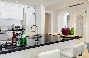 Coral Beach Aparthotel