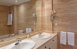 Coral Beach Aparthotel