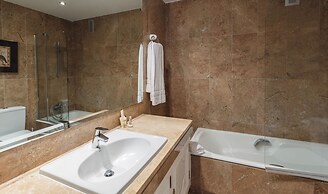 Coral Beach Aparthotel