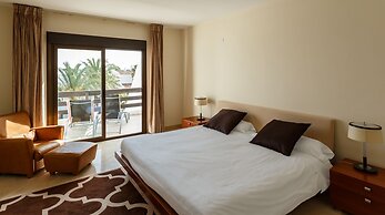 Coral Beach Aparthotel