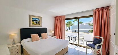 Coral Beach Aparthotel