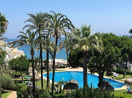 Coral Beach Aparthotel