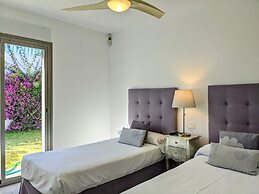 Coral Beach Aparthotel