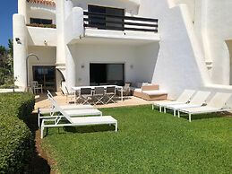 Coral Beach Aparthotel