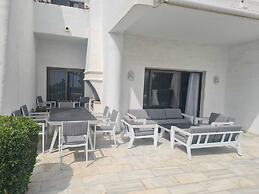 Coral Beach Aparthotel