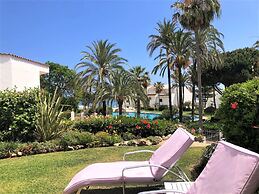 Coral Beach Aparthotel