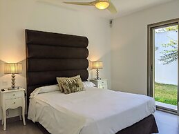 Coral Beach Aparthotel