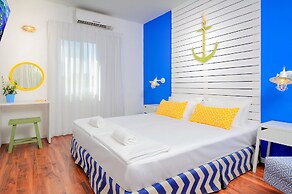Gesher HaZiv TravelHotel