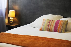 Cozy Hotel