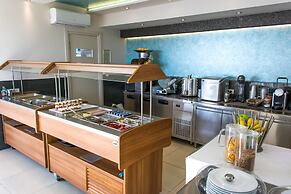 Kymothoe Elite Suites