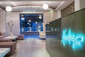Kymothoe Elite Suites