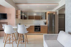 Kymothoe Elite Suites