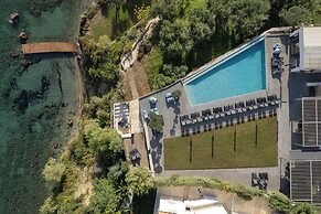 Kymothoe Elite Suites