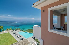 Kymothoe Elite Suites