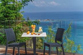 Kymothoe Elite Suites