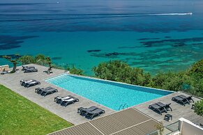 Kymothoe Elite Suites