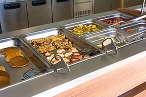 Kymothoe Elite Suites