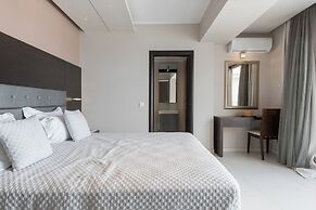 Kymothoe Elite Suites