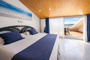 Neptuno Aparthotel