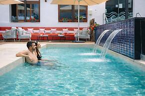 Neptuno Aparthotel
