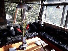 Celeste Mountain Lodge