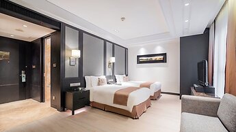 Crowne Plaza Shanghai Anting, an IHG Hotel