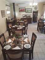 Hoyohoyo Chartwell Lodge