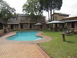 Hoyohoyo Chartwell Lodge