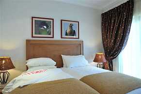 Hoyohoyo Chartwell Lodge