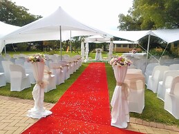 Hoyohoyo Chartwell Lodge