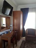 Hoyohoyo Chartwell Lodge