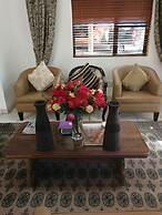 Hoyohoyo Chartwell Lodge