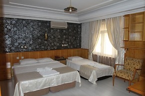 Kozan Hotel