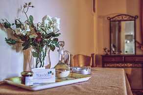 Mainades Maisonettes and Studios