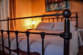 Mainades Maisonettes and Studios