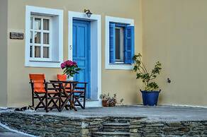 Mainades Maisonettes and Studios