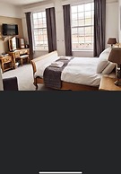 Wellington Hotel